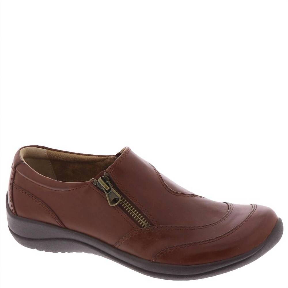 NEW EARTH SHOES women's farraday round toe casual slip-on flats in medium brown
